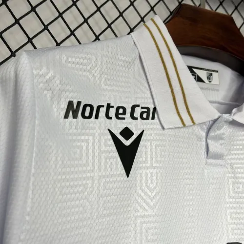 2024-25 Vitoria de Guimaraes home soccer jersey