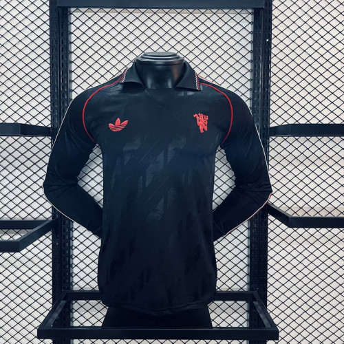 2024-25 Manchester United  Black Model Long Sleeve PLayer Version Jersey (The player version is more slim fit, it is recommended to buy one size larger)