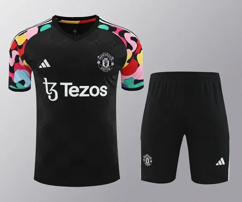 2023-24 Manchester united black training suit
