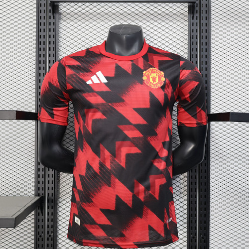 2025-26 Manchester United  red and black player version training jersey   (The player version is more slim fit, it is recommended to buy one size larger)
