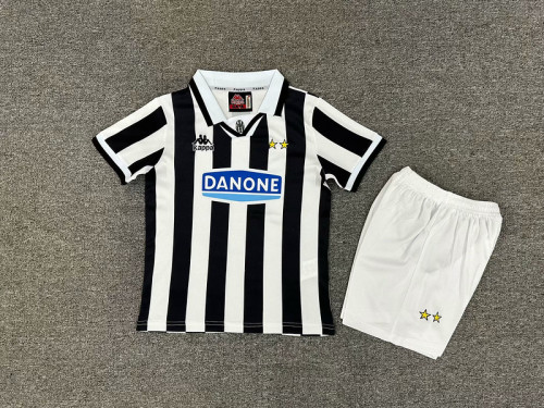 1994-95 .Juventus home retro kid kit