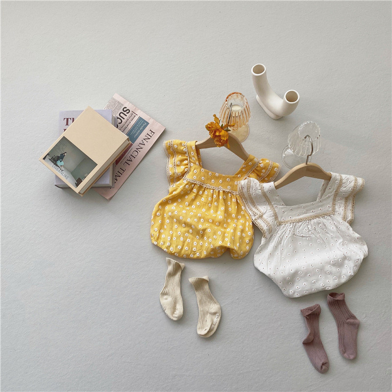 Daisy jumpsuit romper baby flying sleeve lace stitching onesie