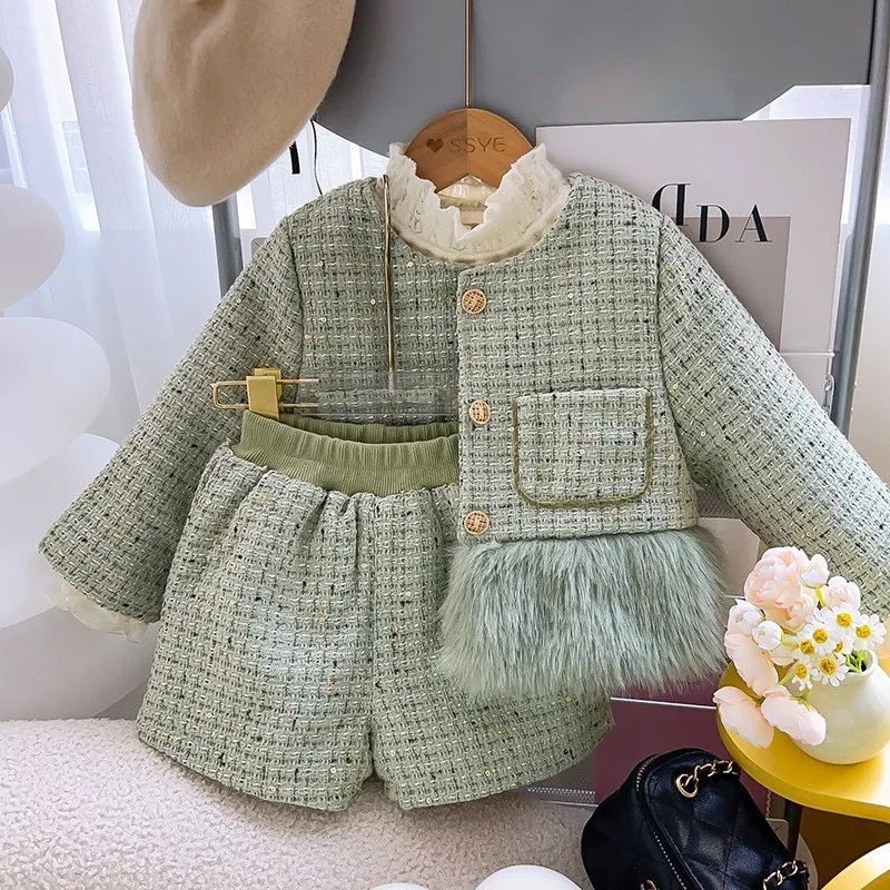 Thickened girls' suit winter baby plus velvet plush splicing coat shorts two-piece set