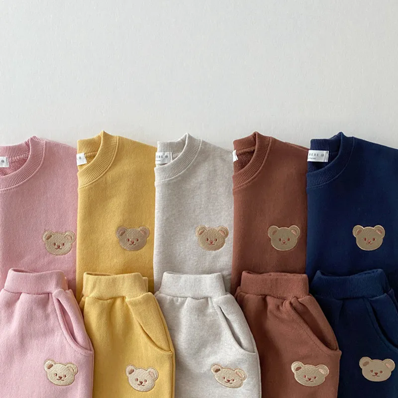 Long-sleeved cartoon bear round neck sweater + pants two-piece suit