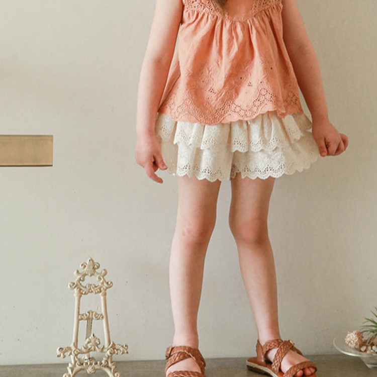 Summer girl baby double layer hollow lace leisure shorts