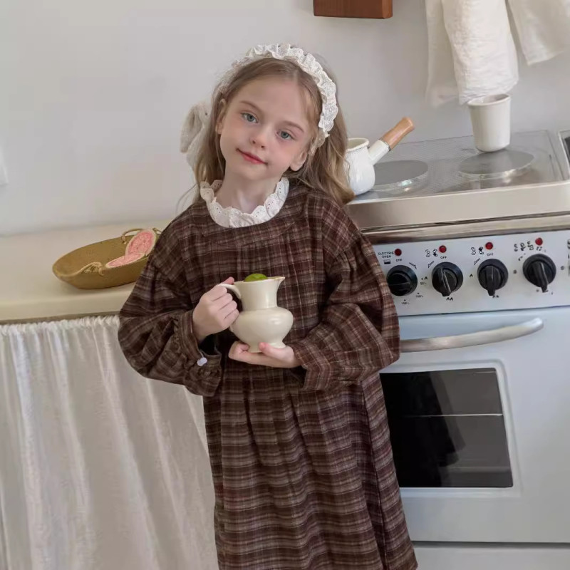 Girls Baby Dresses Maillard Retro Woolen Plaid Lace Collar Baby Girl Princess Dress