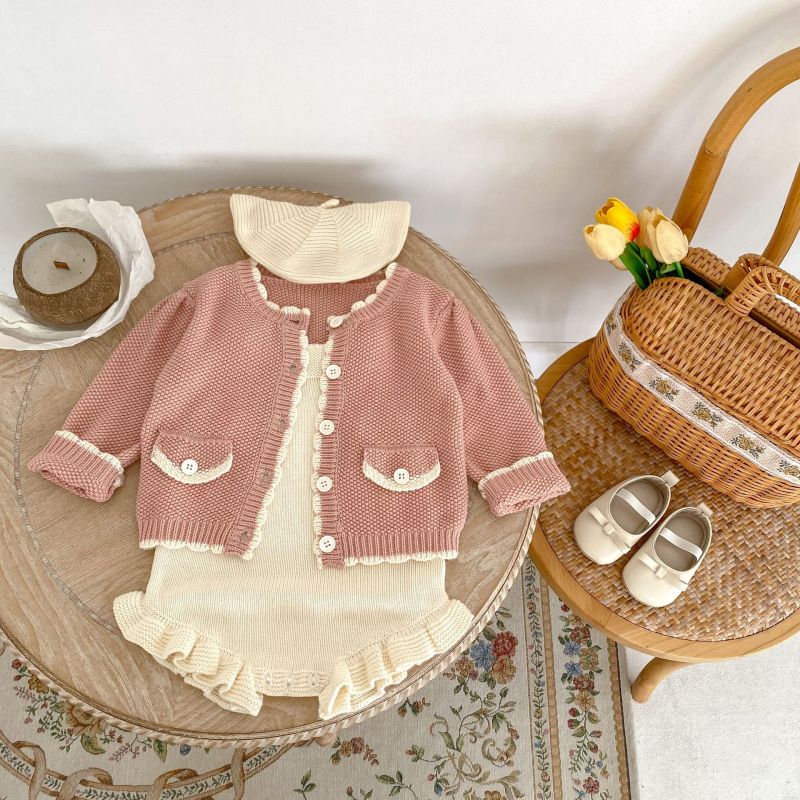 Girl contrast color knitted sweater wave sweet coat wood ear solid color romper