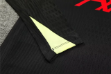25-26   Liverpool  Training  Black paired with yellow 1:1 Quality Training Jersey