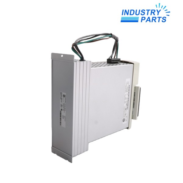 Allen-Bradley 2097-V33PR5-LM Servo Drive