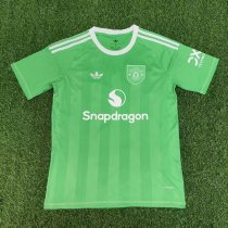 25-26 Man Utd Green Goalkeeper Fans Soccer Jersey