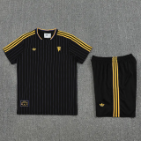 25-26 Man Utd High Quality Training Short Suit