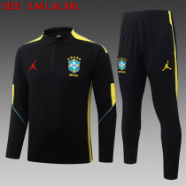 26-27 Brazil High Quality Half Pull Tracksuit 26-27 Brazil High Quality Half Pull Tracksuit