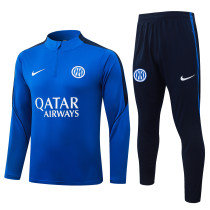 26-27 INT High Quality Half Pull Tracksuit 26-27 INT High Quality Half Pull Tracksuit