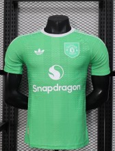25-26 Man Utd Green Goalkeeper Player Version Soccer Jersey
