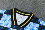26-27 Man Utd  Short shirts and Long trousers Suit (圆领)