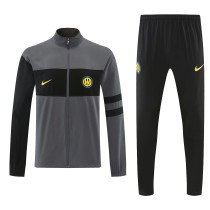 26-27 INT High Quality Windbreaker Suit 26-27 INT High Quality Windbreaker Suit