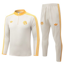 26-27 Bayern High Quality Half Pull Tracksuit 26-27 Bayern High Quality Half Pull Tracksuit